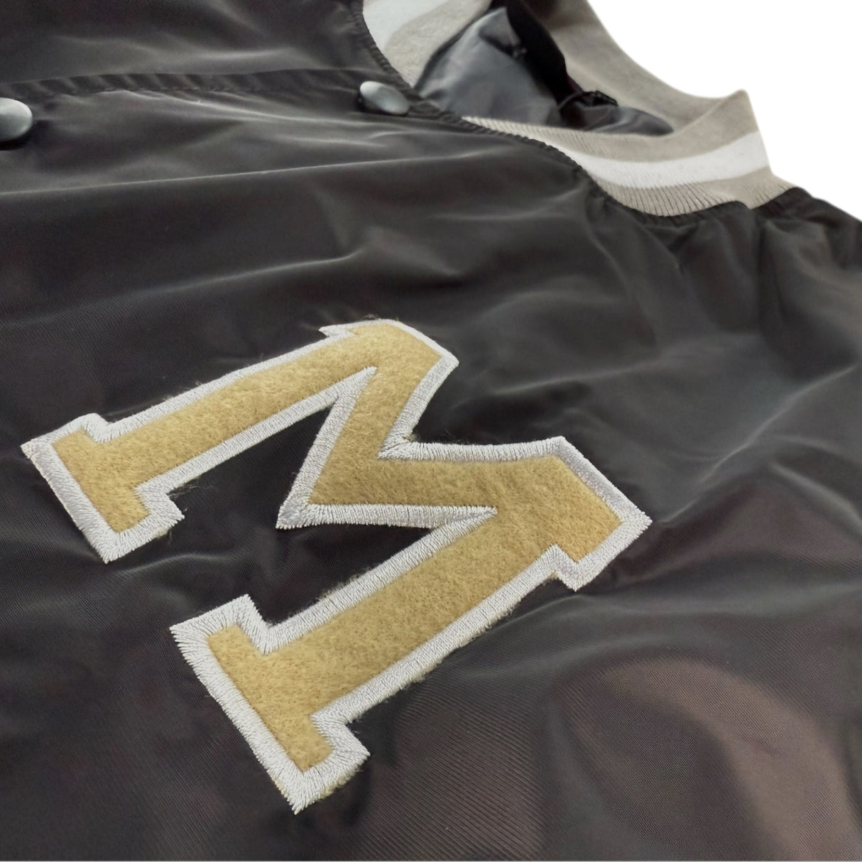 INDIS X DLAB CHAMPS BOMBER JACKET (BLACK)