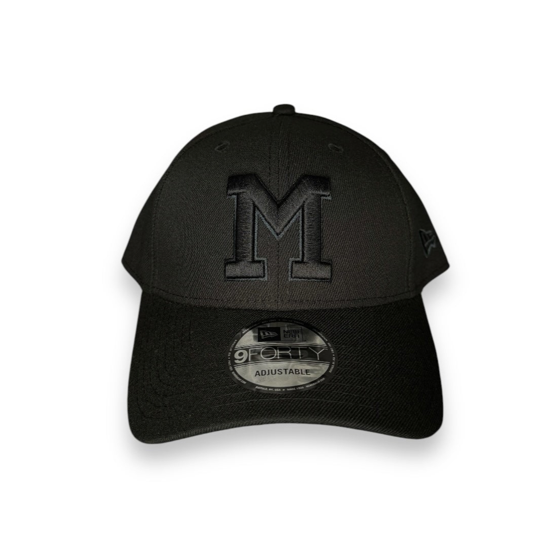 INDIOS x NEW ERA 9FORTY Black on Black Snapback